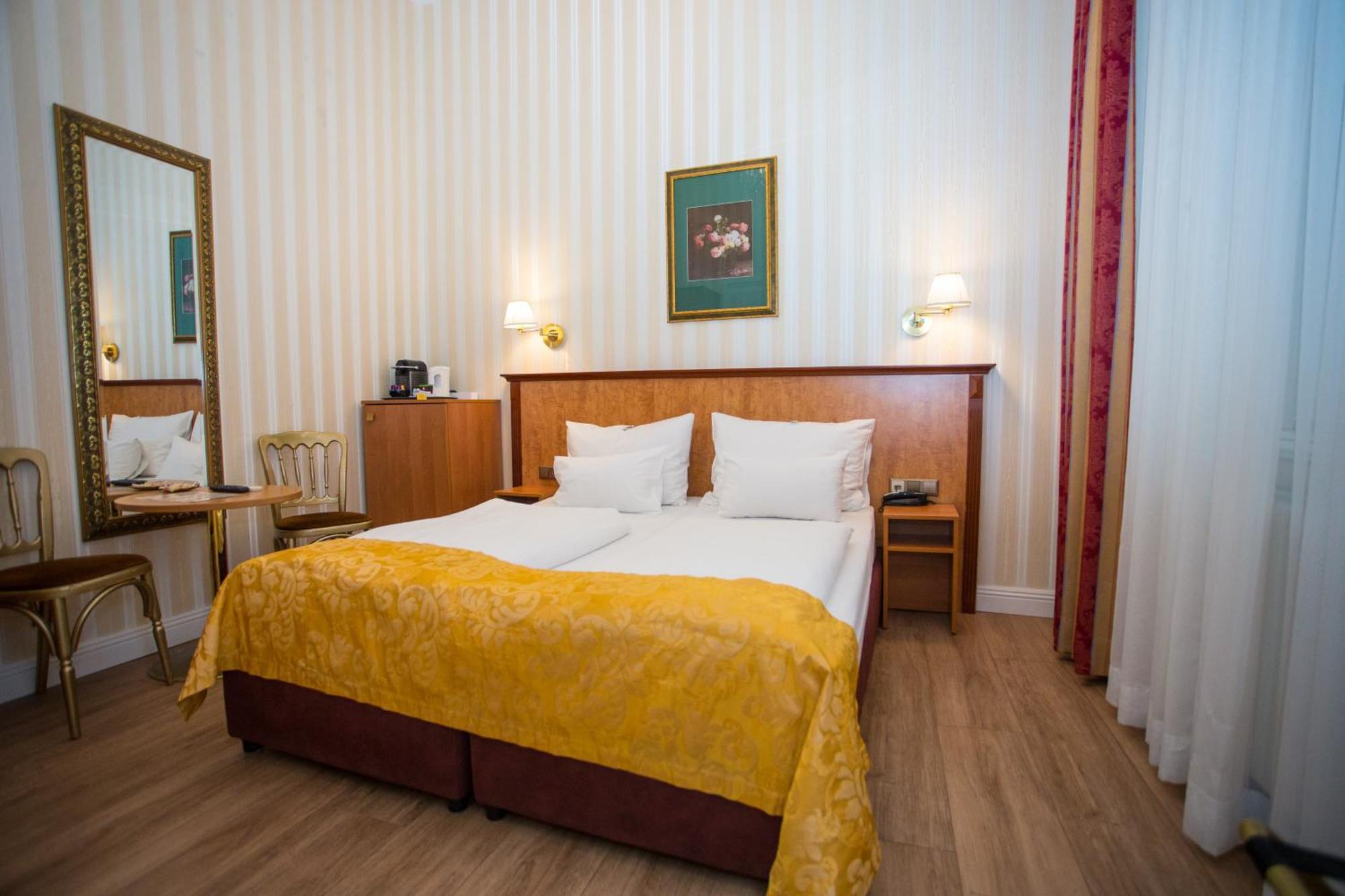 Opera Am Operneck Self Check In Apartment Vienna Exterior photo